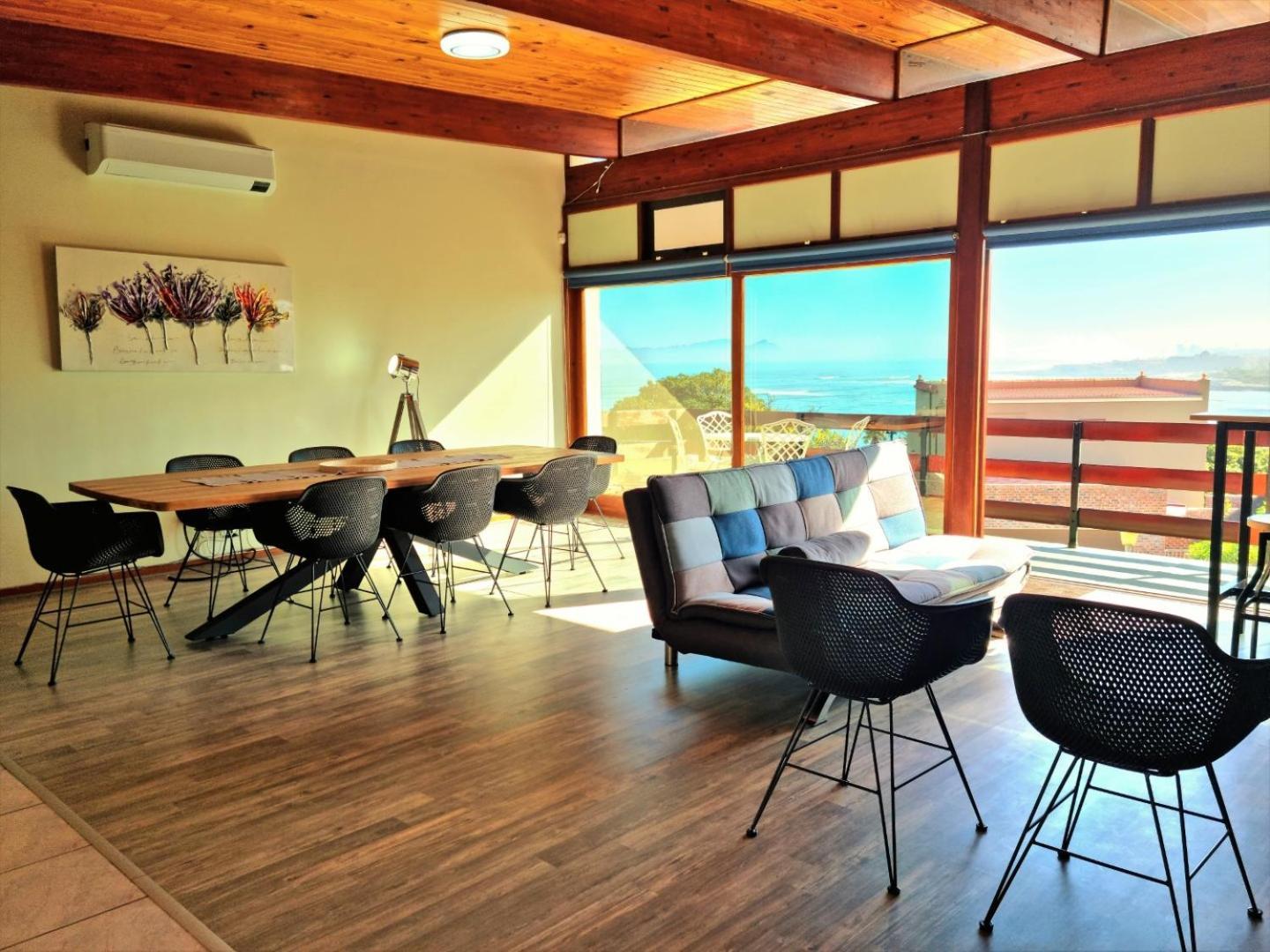 The Loft, 2 Bedroom, Sleeps 4, Central, Big Views! Apartment *