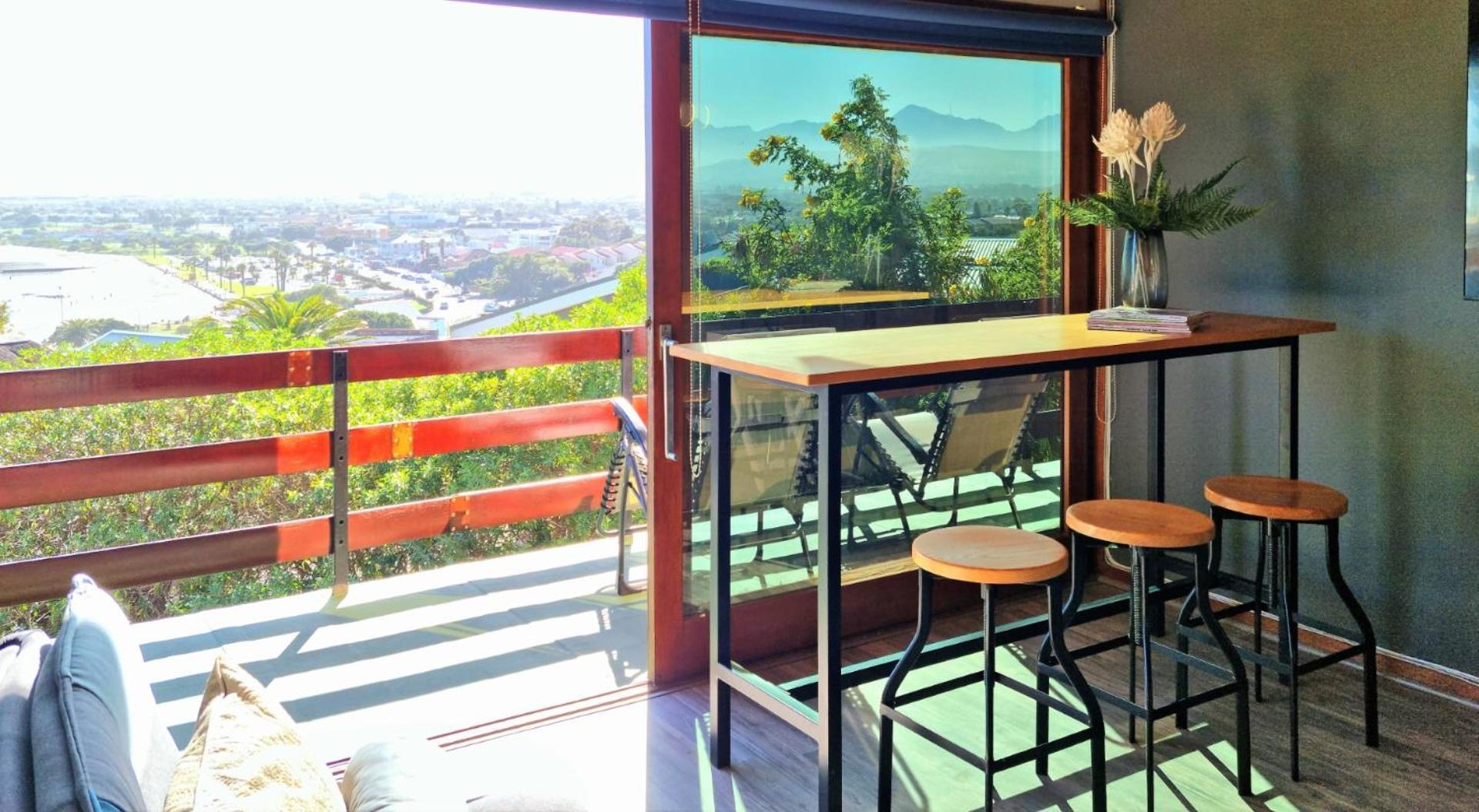 The Loft, 2 Bedroom, Sleeps 4, Central, Big Views! Apartment Cape Town