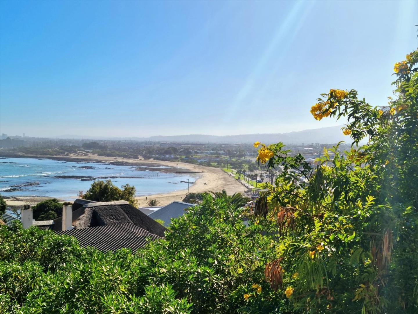The Loft, 2 Bedroom, Sleeps 4, Central, Big Views! Apartment